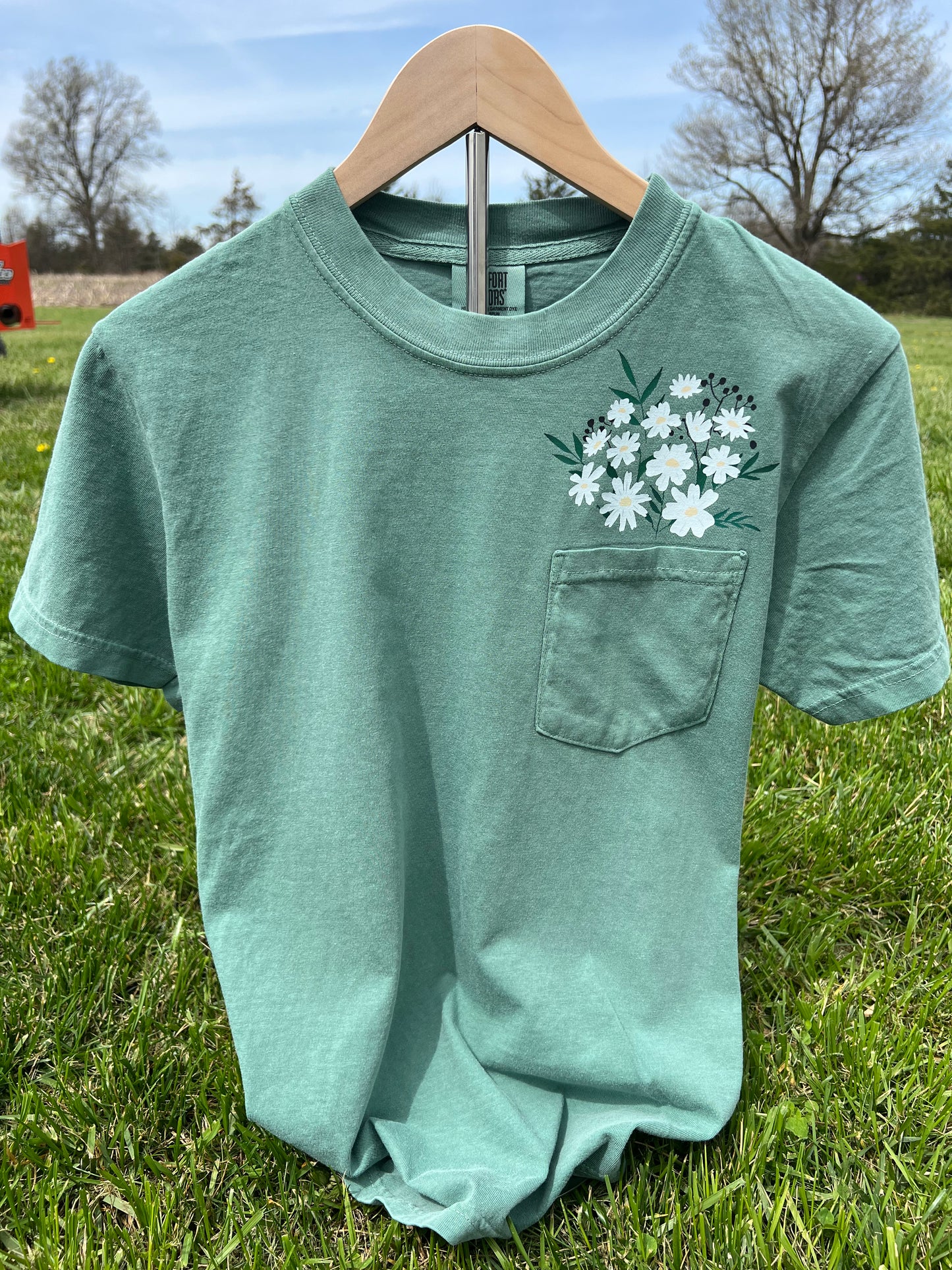 Daisy Pocket Tee