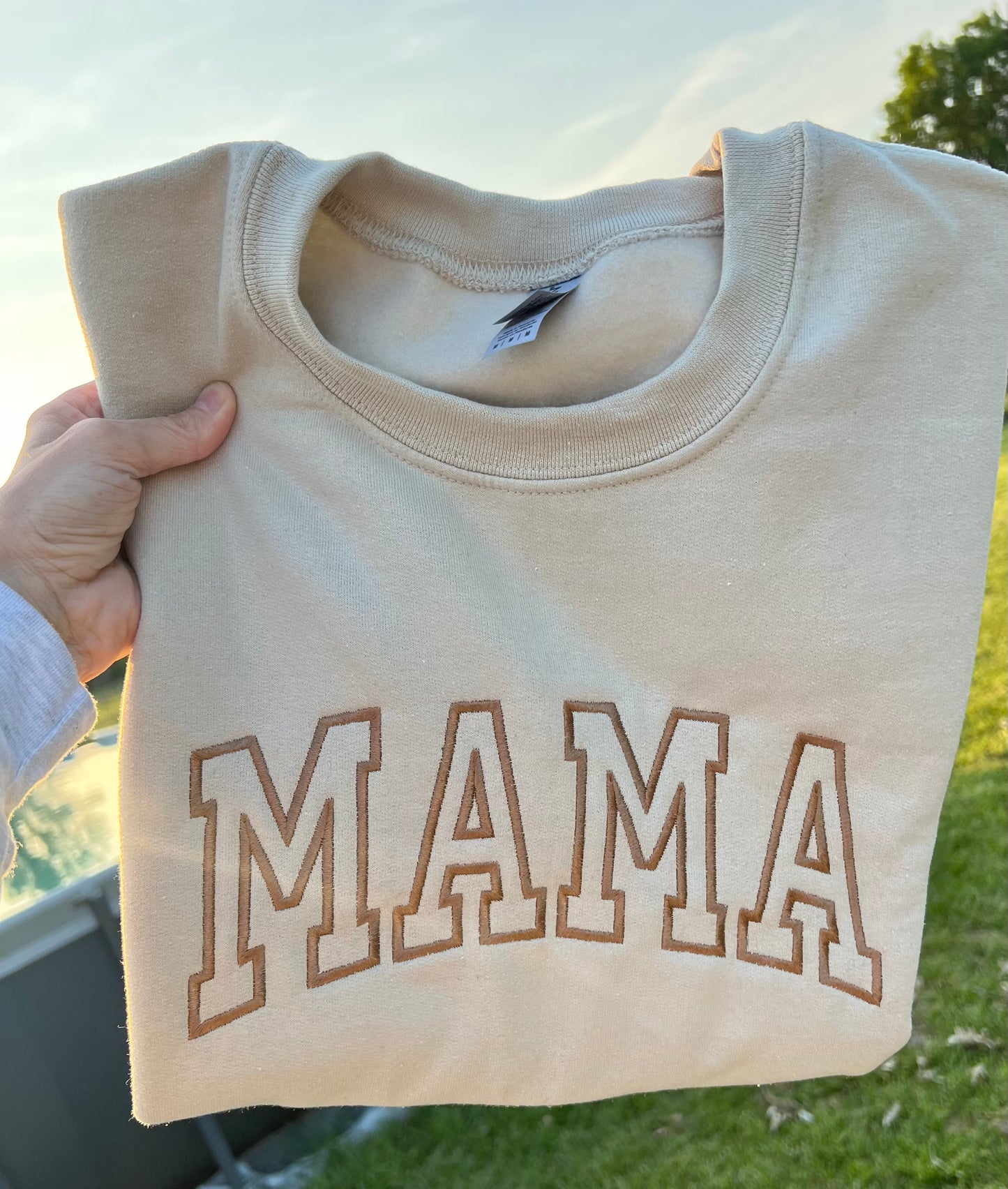 Embroidered MAMA sweatshirt